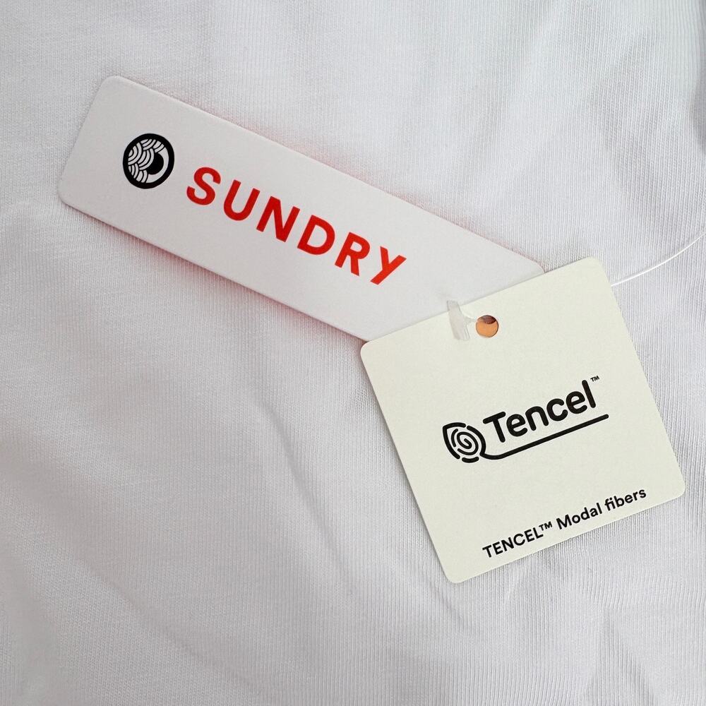 Sundry NWT Classic Elevated Essential Minimalist White Tee in Pima Cotton Size M - Picture 13 of 14